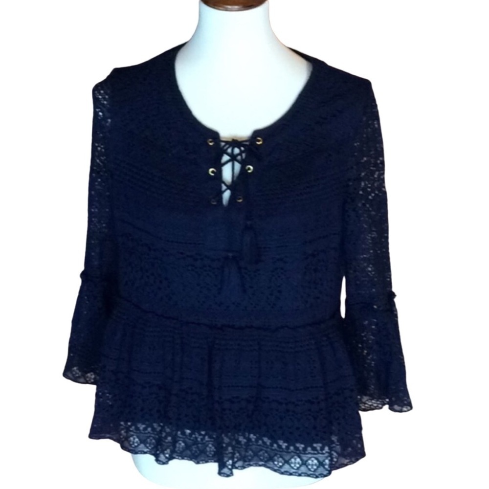 Crown & Ivy blue crochet top Size Medium